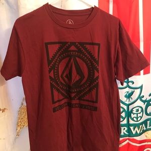 Red volcom tee